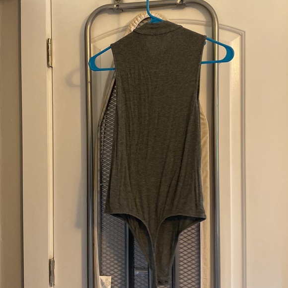 Express body suit - Picture 3 of 3